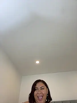 KarlaWild online show from 03-12-25, 04:08