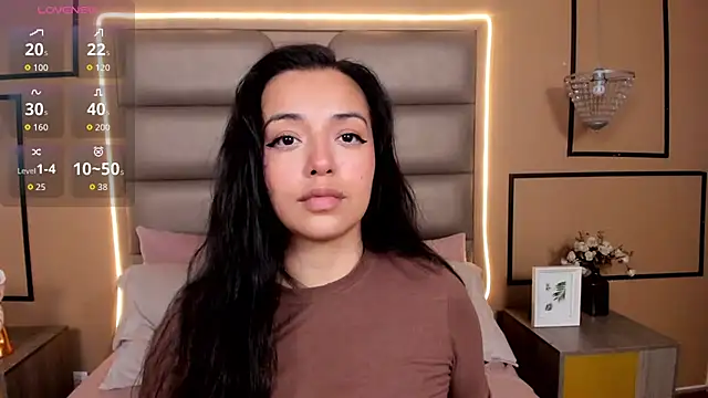 CAYLINCOLLINS online show from 05-07-26, 03:12