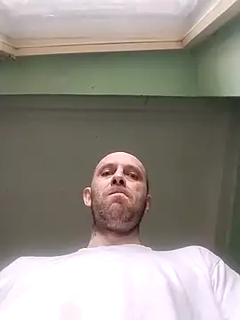 MaxDevilWhite online show from 04-18-26, 09:24