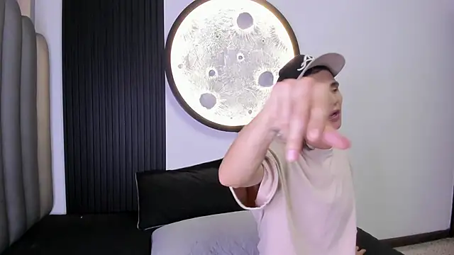 Snapshot of Martshall09 chatting on 10-10-25, 09:14 Martshall09 online show from 10-10-25, 09:14