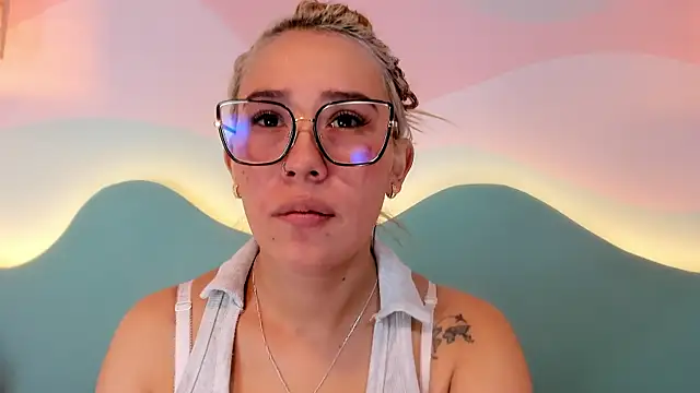 Lannajansen online show from 01-17-26, 03:06