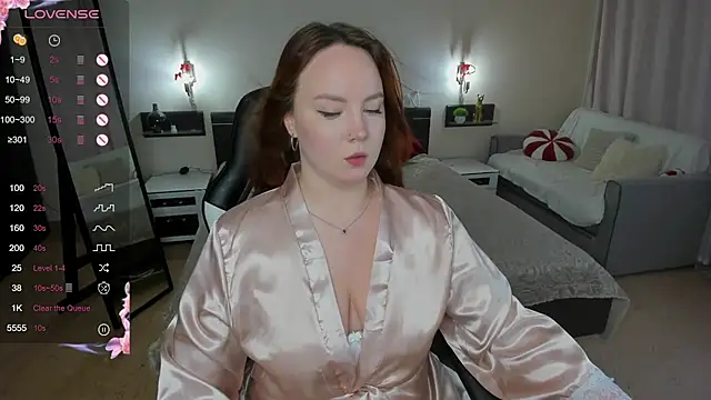 Snapshot of maya_suun chatting on 08-03-26, 01:15 maya suun online show from 08-03-26, 01:15