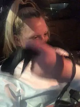 Snapshot of barbieinbondage7 chatting on 02-01-26, 01:48 barbieinbondage7 online show from 02-01-26, 01:48