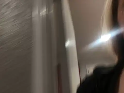 Snapshot of barbieinbondage7 chatting on 02-14-26, 05:48 barbieinbondage7 online show from 02-14-26, 05:48