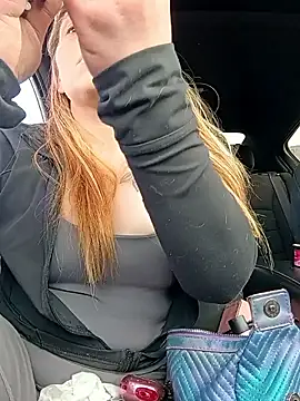 Snapshot of barbieinbondage7 chatting on 03-13-26, 11:22 barbieinbondage7 online show from 03-13-26, 11:22