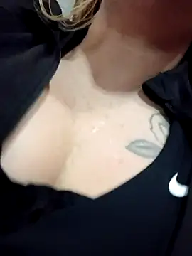 barbieinbondage7 online show from 04-25-26, 05:43