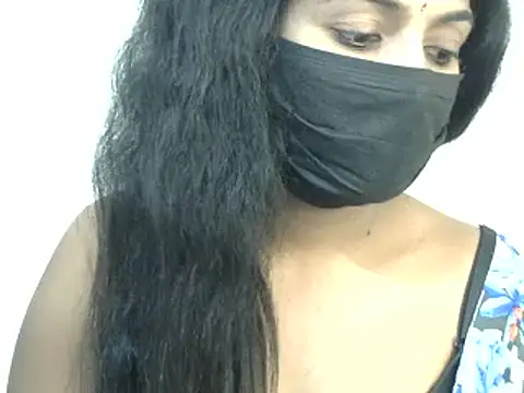 Snapshot of Reddy_Trisha chatting on 01-23-25, 08:13 Reddy Trisha online show from 01-23-25, 08:13