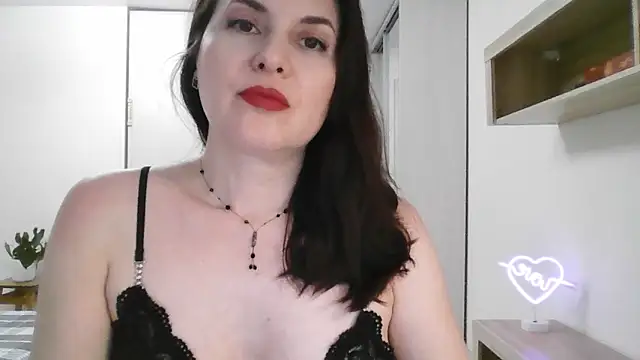 Victoria Glam online show from 02-17-25, 09:30