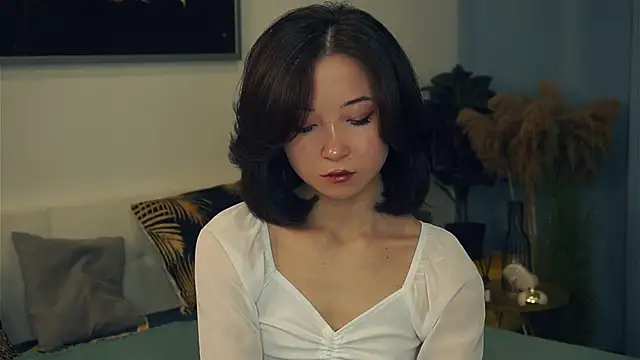 VeronaCritchlow online show from 03-01-25, 07:41