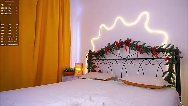 Snapshot of VeronaCritchlow chatting on 02-24-26, 07:06 VeronaCritchlow online show from 02-24-26, 07:06