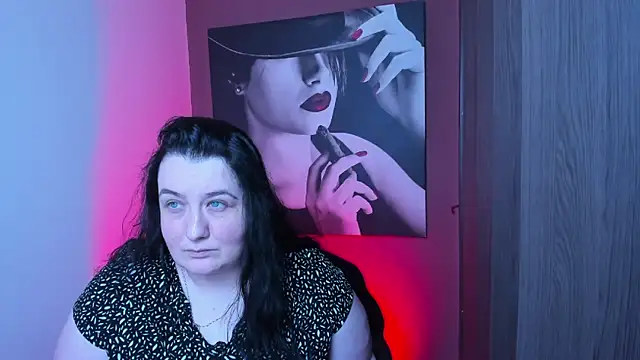 QueenOfHaze online show from 12-18-25, 03:07