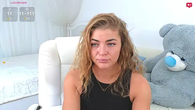 Snapshot of Donna_Sun chatting on 01-29-25, 06:43 Donna Sun online show from 01-29-25, 06:43