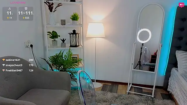 Snapshot of Donna_Sun chatting on 02-21-25, 09:45 Donna Sun online show from 02-21-25, 09:45