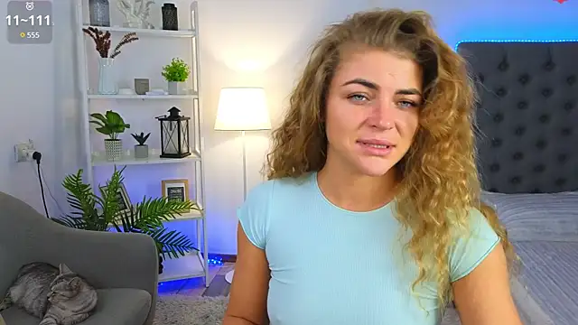 Snapshot of Donna_Sun chatting on 03-11-25, 06:21 Donna Sun online show from 03-11-25, 06:21