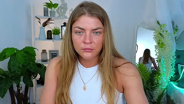 Snapshot of Donna_Sun chatting on 02-28-26, 07:09 Donna Sun online show from 02-28-26, 07:09