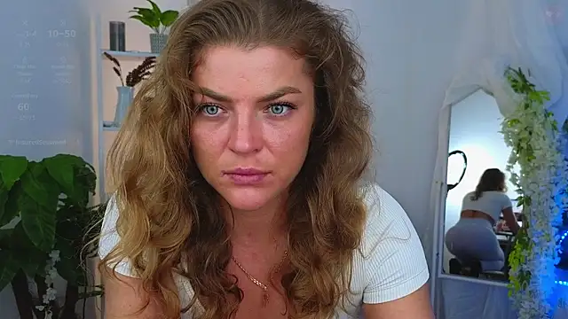 Snapshot of Donna_Sun chatting on 03-08-26, 05:44 Donna Sun online show from 03-08-26, 05:44