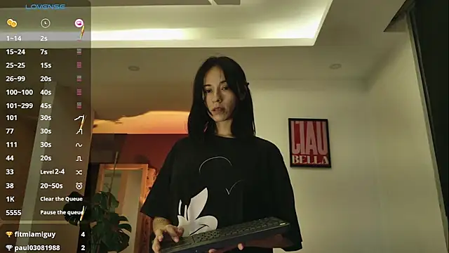 Snapshot of GerberaBlooms77 chatting on 02-18-25, 04:26 GerberaBlooms77 online show from 02-18-25, 04:26