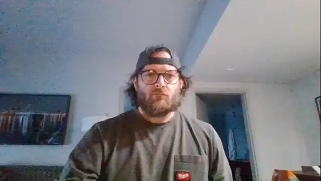 rrunner7718 online show from 03-18-25, 02:04