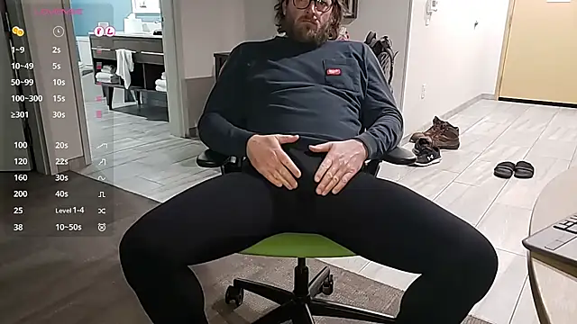 rrunner7718 online show from 03-20-25, 02:19