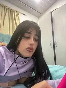 Girl milk7 online show from 03-19-25, 04:25