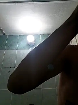 Snapshot of andresiito203 chatting on 02-18-25, 04:04 andresiito203 online show from 02-18-25, 04:04