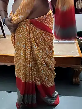 Snapshot of laxmitelugu78 chatting on 01-26-25, 08:23 laxmitelugu78 online show from 01-26-25, 08:23