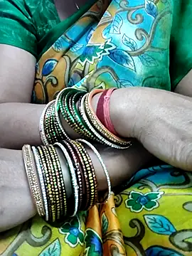 Snapshot of laxmitelugu78 chatting on 03-09-25, 10:30 laxmitelugu78 online show from 03-09-25, 10:30