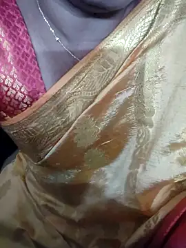 Snapshot of laxmitelugu78 chatting on 09-29-25, 04:56 laxmitelugu78 online show from 09-29-25, 04:56