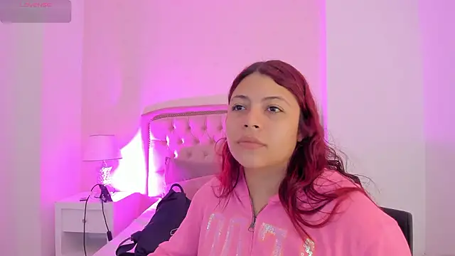 Kendall  Fox online show from 02-12-26, 05:13