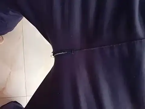 Snapshot of world_bigdick1 chatting on 09-28-25, 10:31 world bigdick1 online show from 09-28-25, 10:31