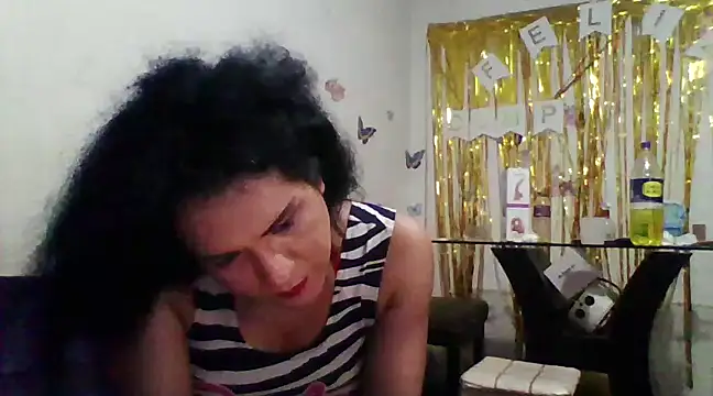 Snapshot of sofiatransgirl chatting on 03-10-25, 01:34 sofiatransgirl online show from 03-10-25, 01:34