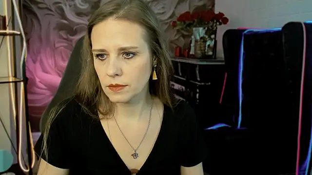 EmiliaBedy online show from 02-17-25, 09:24