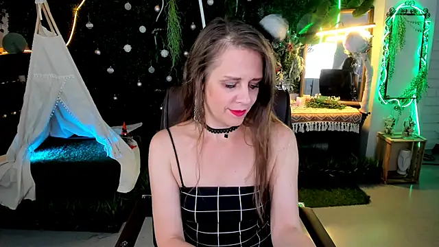 EmiliaBedy online show from 06-15-26, 09:44