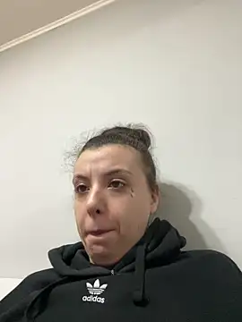 bunnythetailor online show from 02-16-26, 11:23