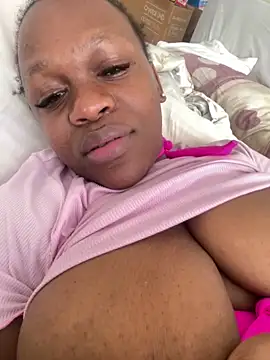 Snapshot of Boneca25 chatting on 03-02-25, 09:21 Boneca25 online show from 03-02-25, 09:21