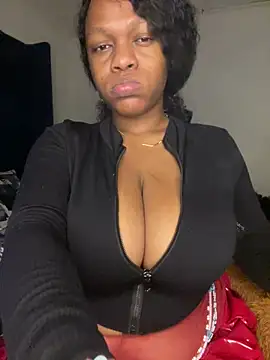 Snapshot of Boneca25 chatting on 10-25-25, 09:42 Boneca25 online show from 10-25-25, 09:42