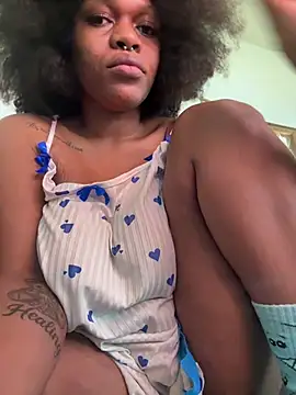 Boneca25 online show from 06-09-26, 10:27