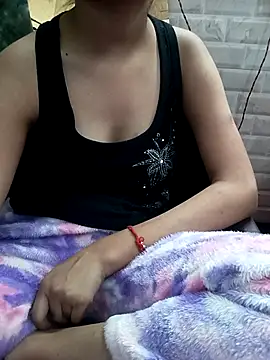 Snapshot of Tanu-00 chatting on 01-28-25, 08:47 Tanu-00 online show from 01-28-25, 08:47