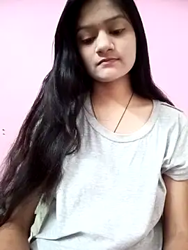 Snapshot of Tanu-00 chatting on 10-08-25, 03:37 Tanu-00 online show from 10-08-25, 03:37