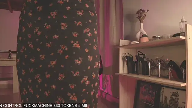 Mara Santoro online show from 03-22-25, 12:49