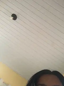 Snapshot of indiazinha69_ chatting on 02-18-26, 12:23 indiazinha69 online show from 02-18-26, 12:23