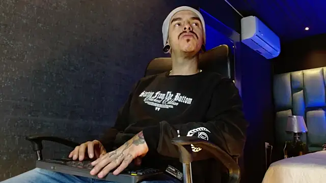 kaletattoo online show from 07-18-26, 11:36
