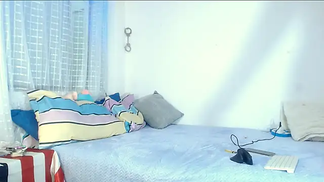 annyevans 1 online show from 12-04-25, 06:49