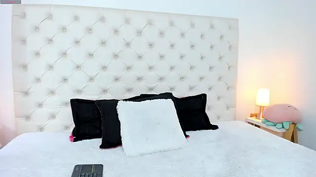 esmeralda06 online show from 03-11-25, 03:45