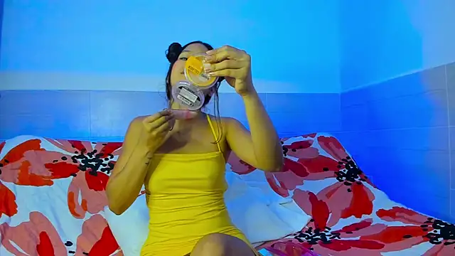 Ximena  1 online show from 02-18-25, 09:10