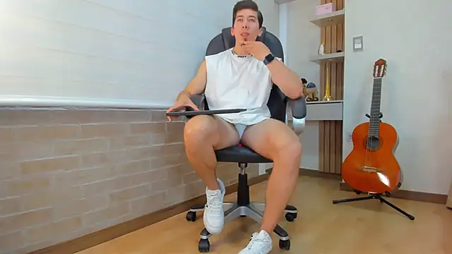 Tombarden online show from 03-13-26, 08:26