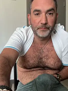 Snapshot of harrychest chatting on 06-09-26, 03:23 harrychest online show from 06-09-26, 03:23