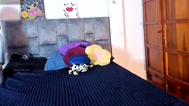 Isangel  online show from 11-06-25, 02:45