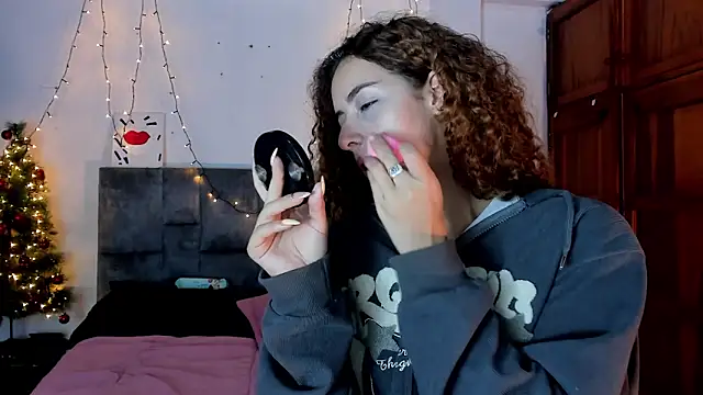 Isangel  online show from 12-05-25, 03:59