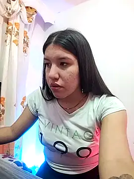Snapshot of samathasexx chatting on 03-01-25, 04:26 samathasexx online show from 03-01-25, 04:26